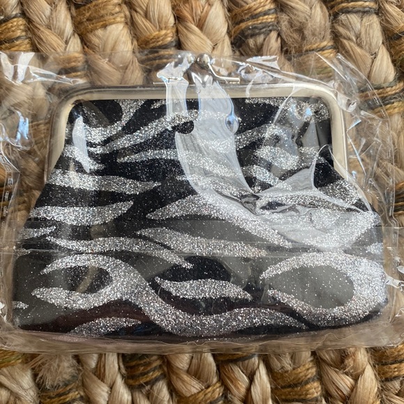 Please Keep Out Diary with Lock - Picture 5 of 6